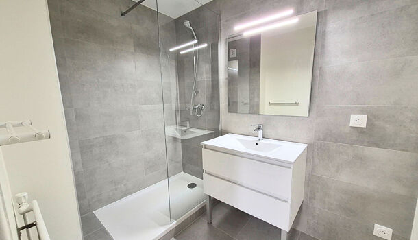 Appartement 2 pièces  à louer Voiron 38500