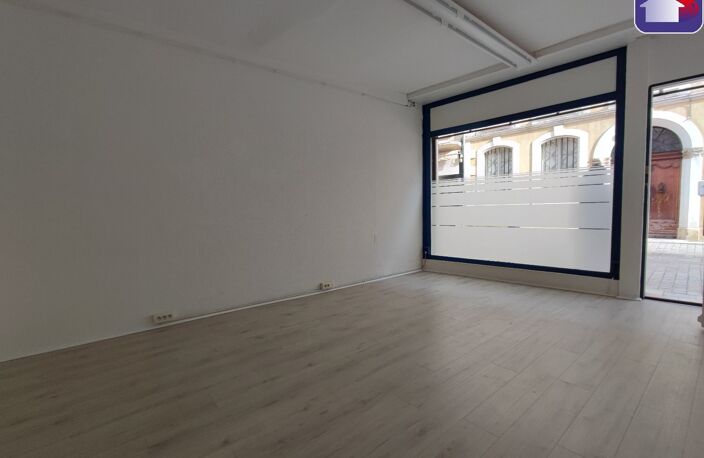 LOCAL COMMERCIAL PAMIERS. — photo 2