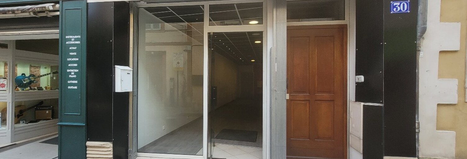 Commerce  54 m² à louer à Pamiers (09100)