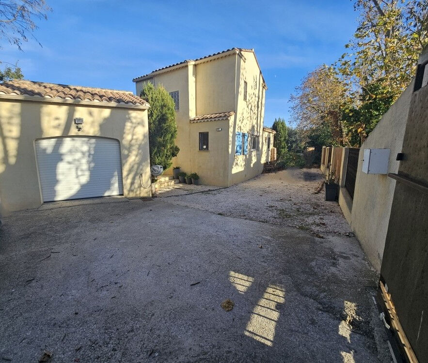 Villa / Maison  T5 à vendre Claira 66530