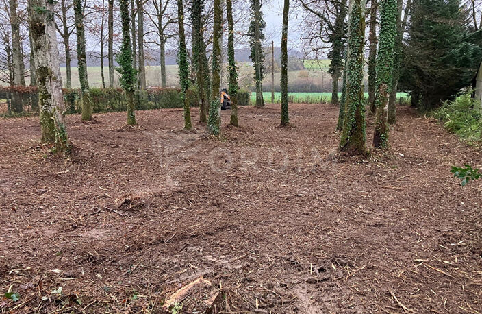 Terrain viabilisable constructible - Villefranche Saint Phal — photo 2