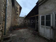 Immeuble à DONZY - Apt 7 pièces  -3 chambres - Local  commercial - 2 garages — photo 2