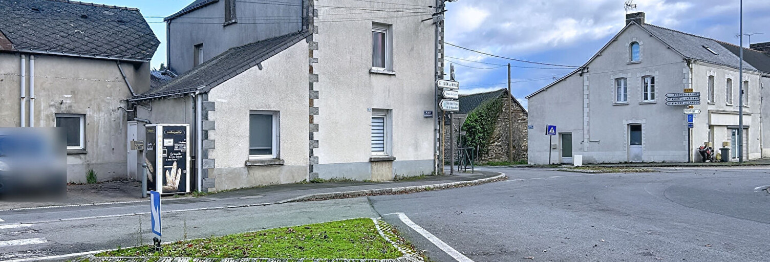 Maison 7 Pièces 100 m² à vendre à Lusanger (44590)
