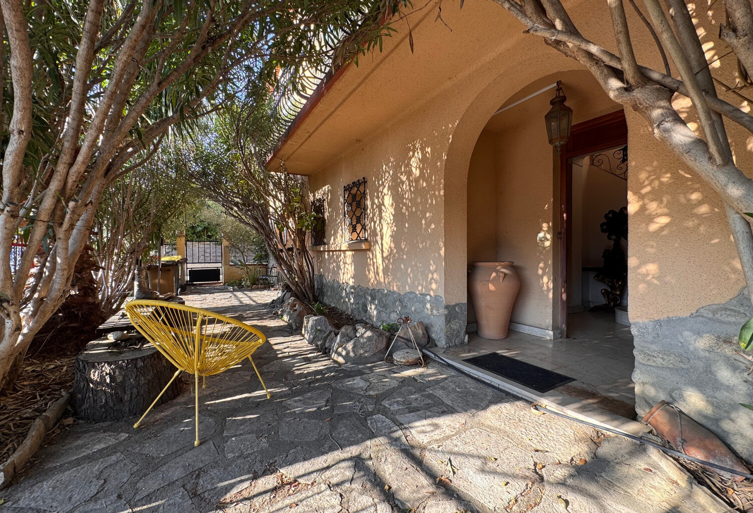 À vendre à Argelès-Sur-Mer : maison avec 6 pièces — photo 1