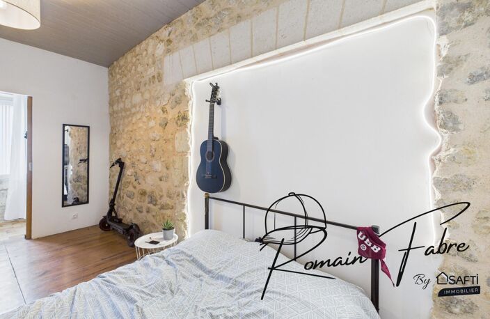 Maison en pierre avec 3 chambres , double garage et piscine semi-enterrée — photo 4