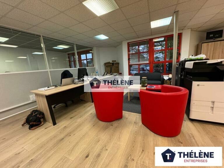 BUREAUX à VENDRE — photo 1