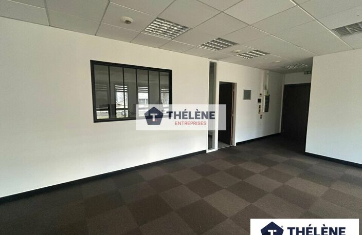 BUREAUX à LOUER — photo 3
