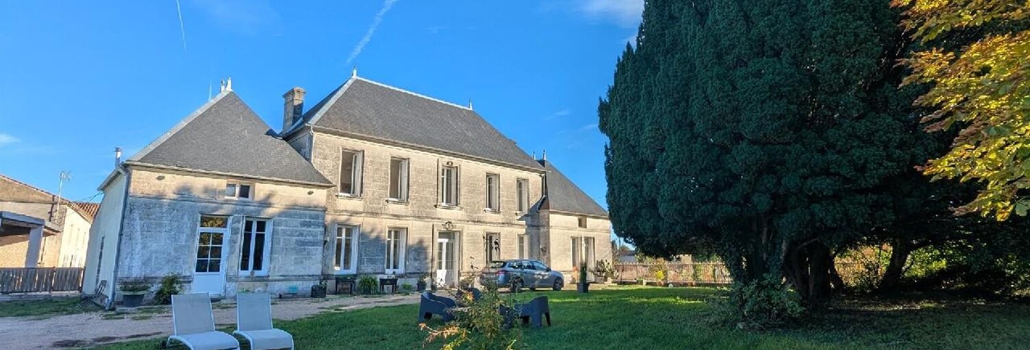 Maison 34 Pièces 728 m² à vendre à Sigogne (16200)