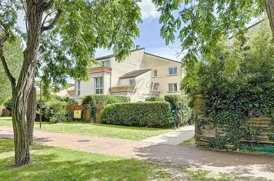 Appartement 6 pièces 219450 €