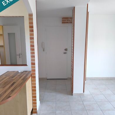 Appartement 4 pièces 63000 €