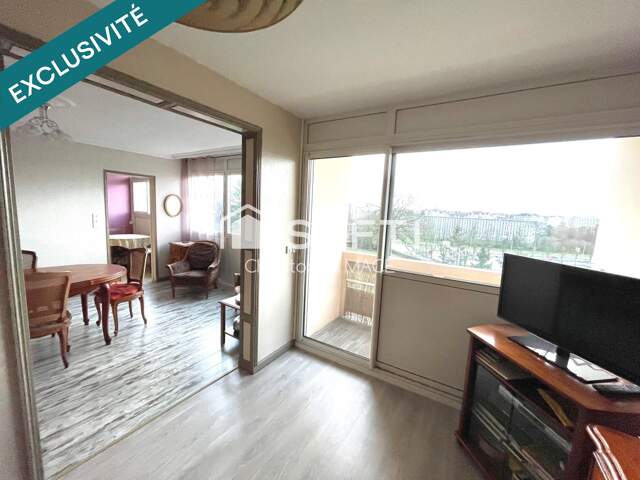 Appartement T4 de 76m2 - Laval centre Rive Gauche — photo du bien