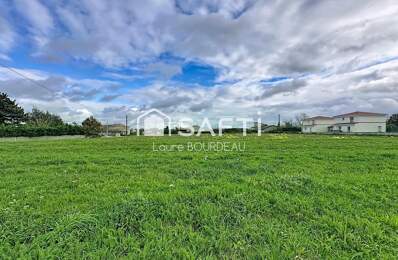Terrain constructible de 924m² à VACQUIERS — photo du bien