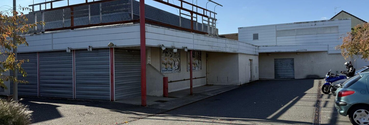 Divers  876 m² à vendre à Saint-Doulchard (18230)