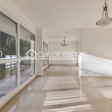 Appartement 4 pièces 272000 €