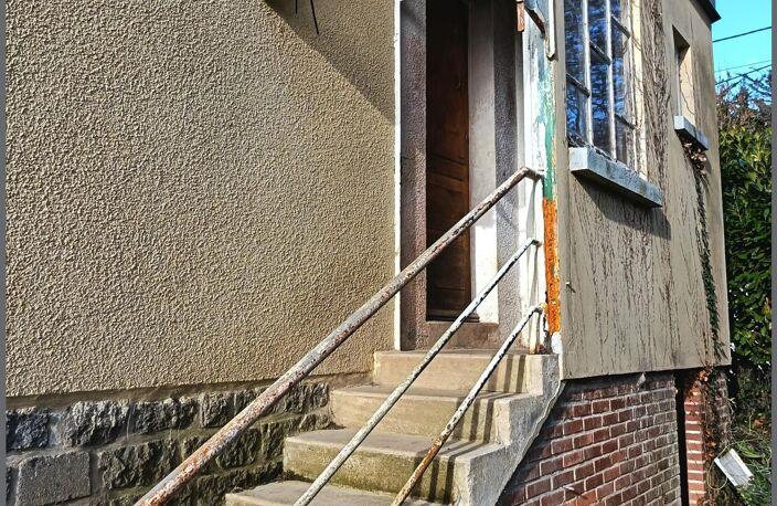 Maison  à rafraîchir r- beau potentiel- terrain de 1000 m 2.  A 25 km de St Malo, 18 KM de Dinan, 30 km de Rennes. — photo 2