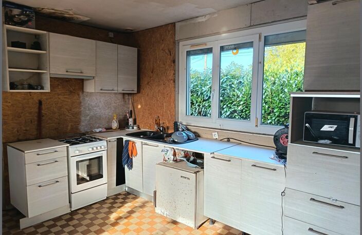 Maison  à rafraîchir r- beau potentiel- terrain de 1000 m 2.  A 25 km de St Malo, 18 KM de Dinan, 30 km de Rennes. — photo 3