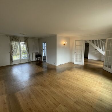 Maison 6 pièces 384345 €