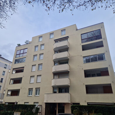 Appartement 3 pièces 1220 €