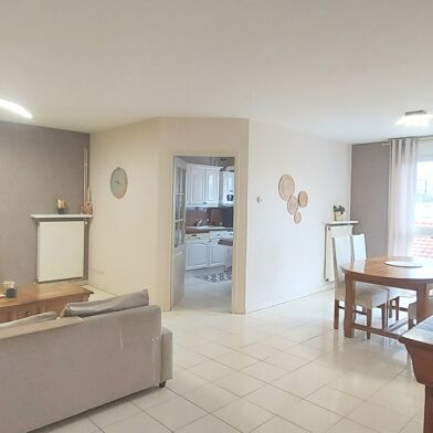 Appartement 4 pièces 210000 €