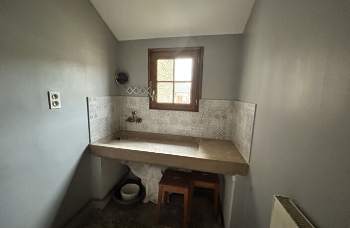 Maison de village avec grange — photo 4