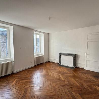 Appartement 3 pièces 690 €