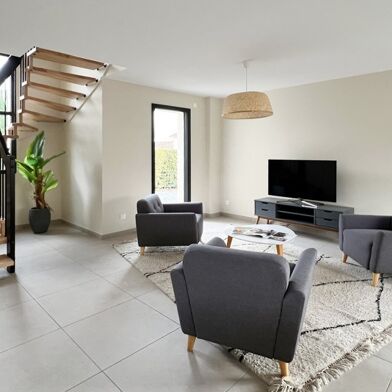 Maison 5 pièces 359040 €