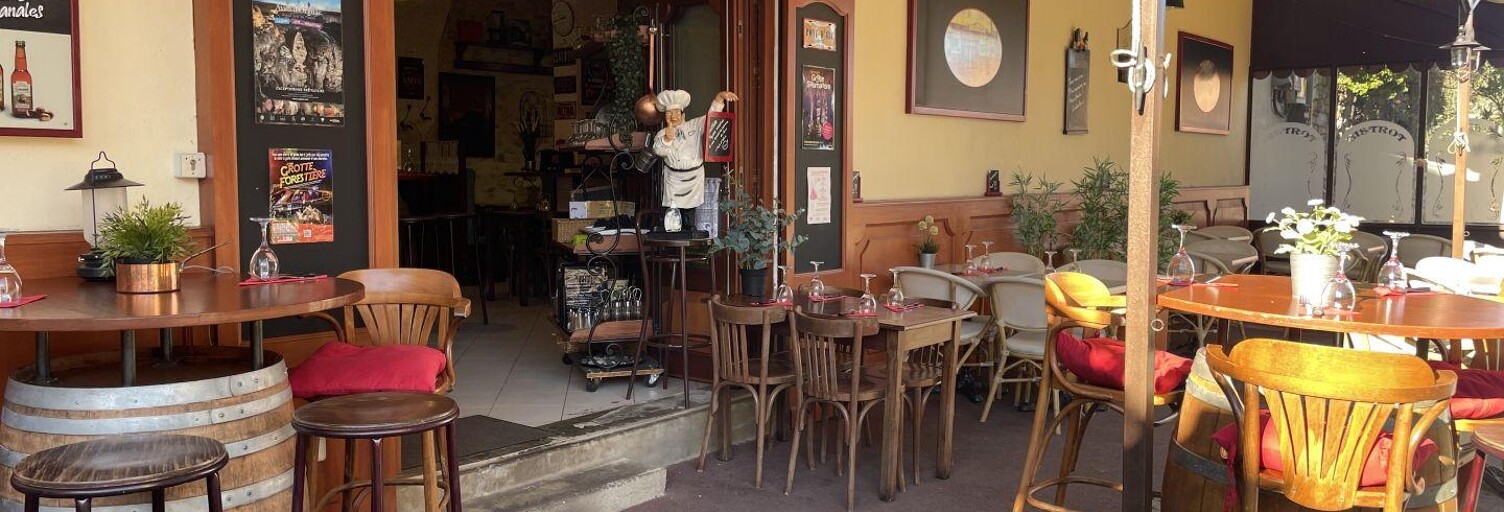 Commerce  135 m² à vendre à Vallon-Pont-d'Arc (07150)