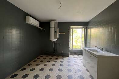 Immeuble  87920 €