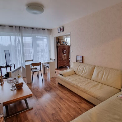 Appartement 5 pièces 210000 €