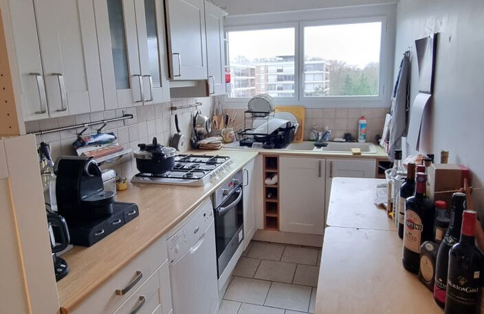 Lumineux appartement 5 pièces - vendu occupé - au dernier ét — photo 3
