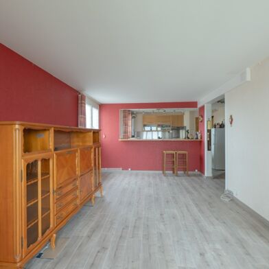 Appartement 4 pièces 220000 €