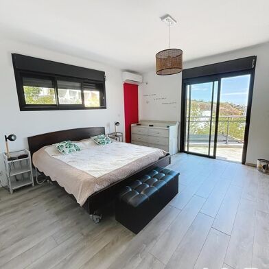 Maison 4 pièces 572000 €