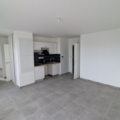 Appartement 2 pièces 889 €