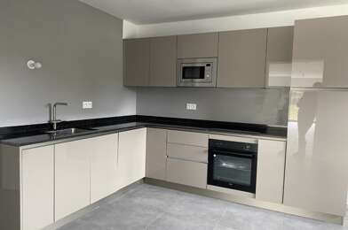 Appartement 5 pièces 2460 €