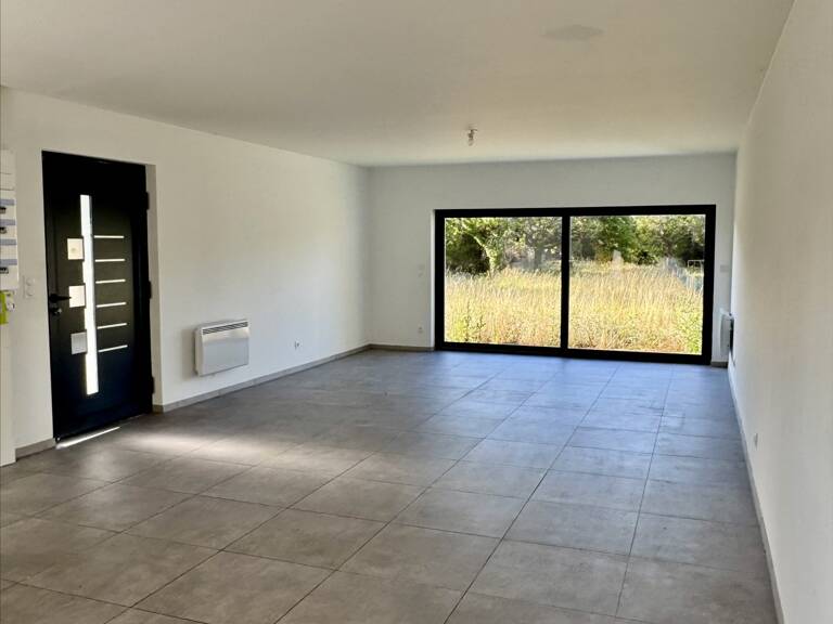 T4 proche douane de Soral — photo 1