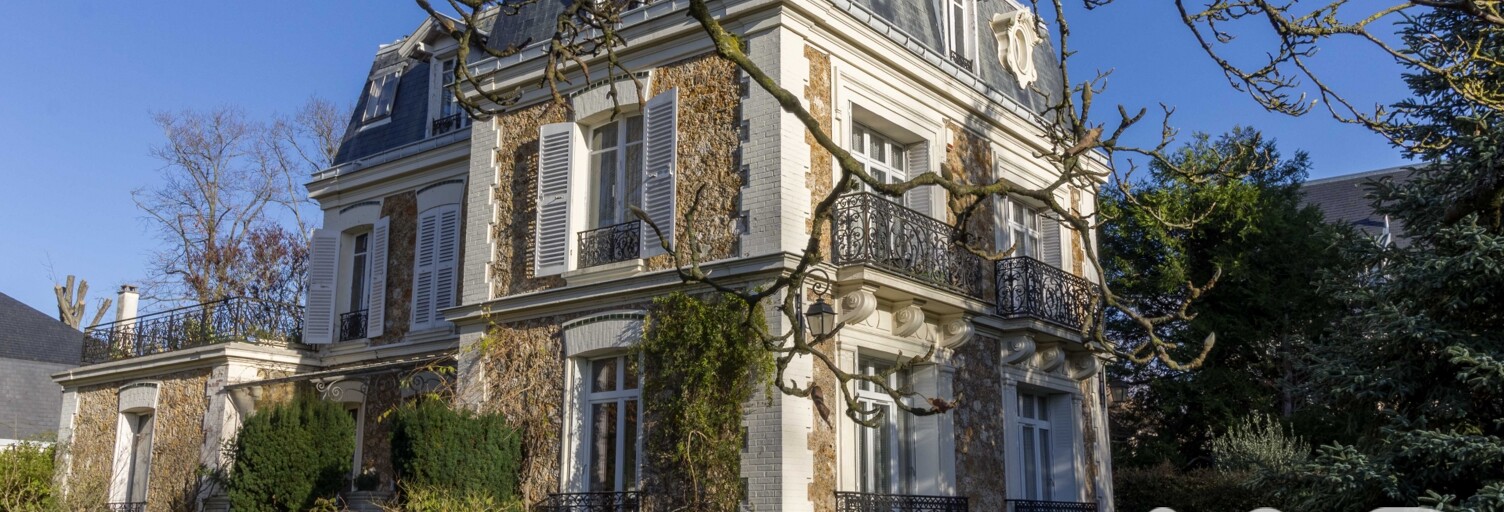 Maison 9 Pièces 236 m² à vendre à Vaucresson (92420)
