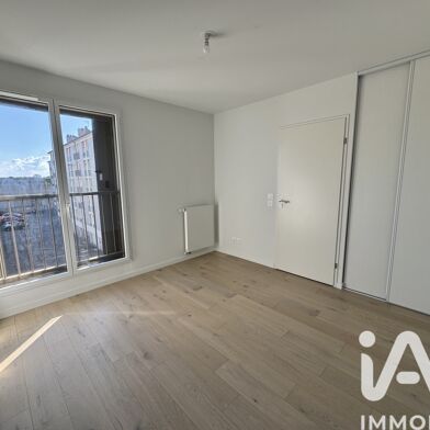 Appartement 2 pièces 898 €