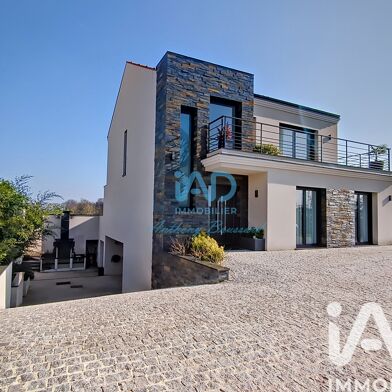 Maison 8 pièces 880000 €