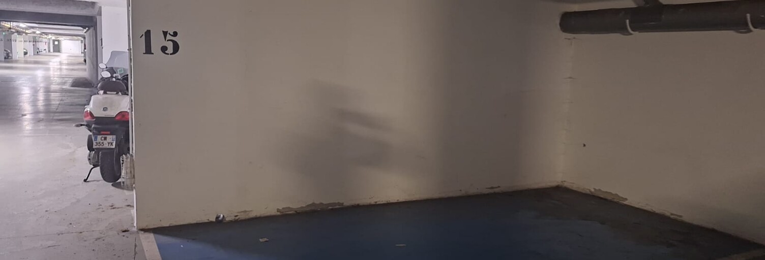 Garage  10 m² à vendre à Saint-Ouen-sur-Seine (93400)