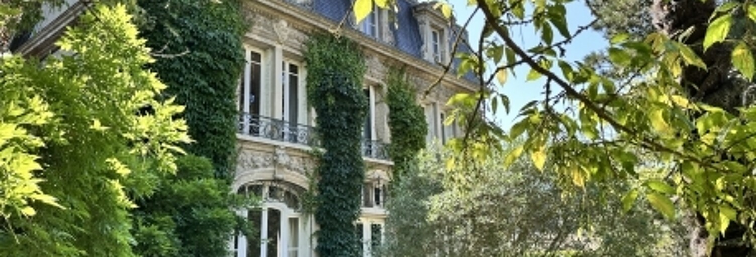 Maison 9 Pièces 232 m² à vendre à Coutances (50200)