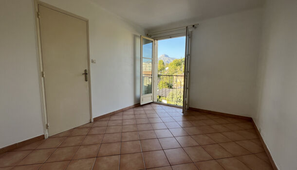 Appartement 3 pièces  à louer Aubagne 13400