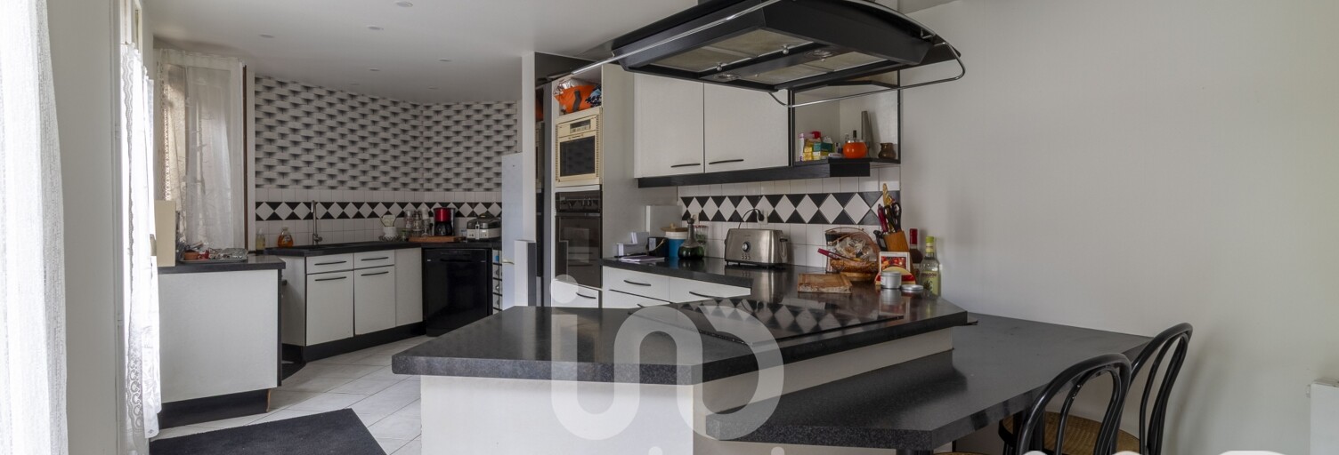 Maison 8 Pièces 167 m² à vendre à Issou (78440)