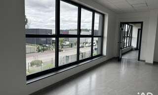 Commerce  100 m² à louer à Courtry (77181)