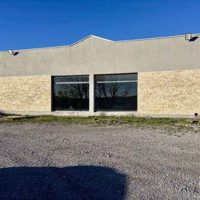 Commerce  230000 €