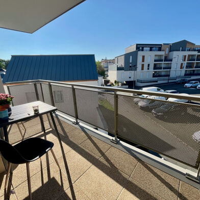 Appartement 3 pièces 860 €