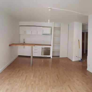 Appartement 3 pièces 660 €