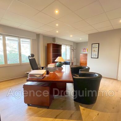 Appartement 3 pièces 135000 €