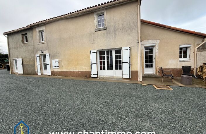 Maison en pierres rénovée — photo 3