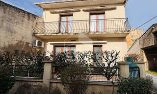 Maison 5 Pièces 138 m² à vendre à Bourg (33710)