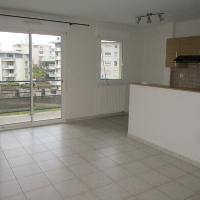 Appartement 3 pièces 680 €